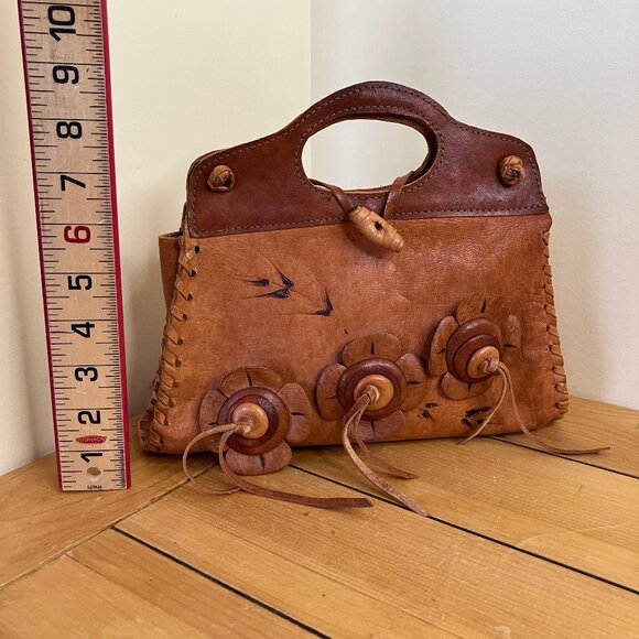 Leather Boho Shoulder Bag Top Handle Purse with 3D Flower Applique Design - Picture 5 of 11